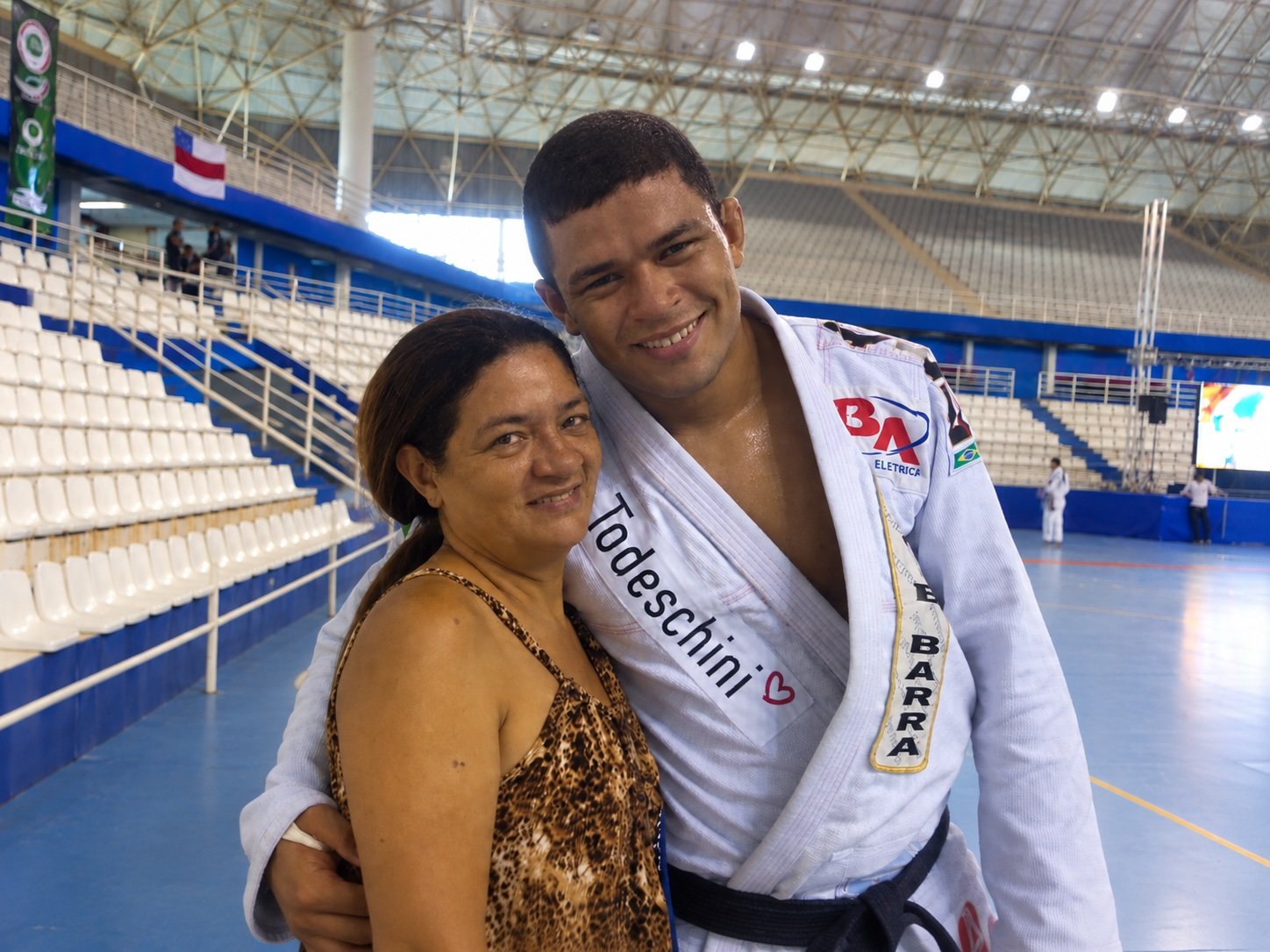 Thiago Reinaldo with his mother at the 2013 Abu Dhabi World Pro Trials in Manaus
